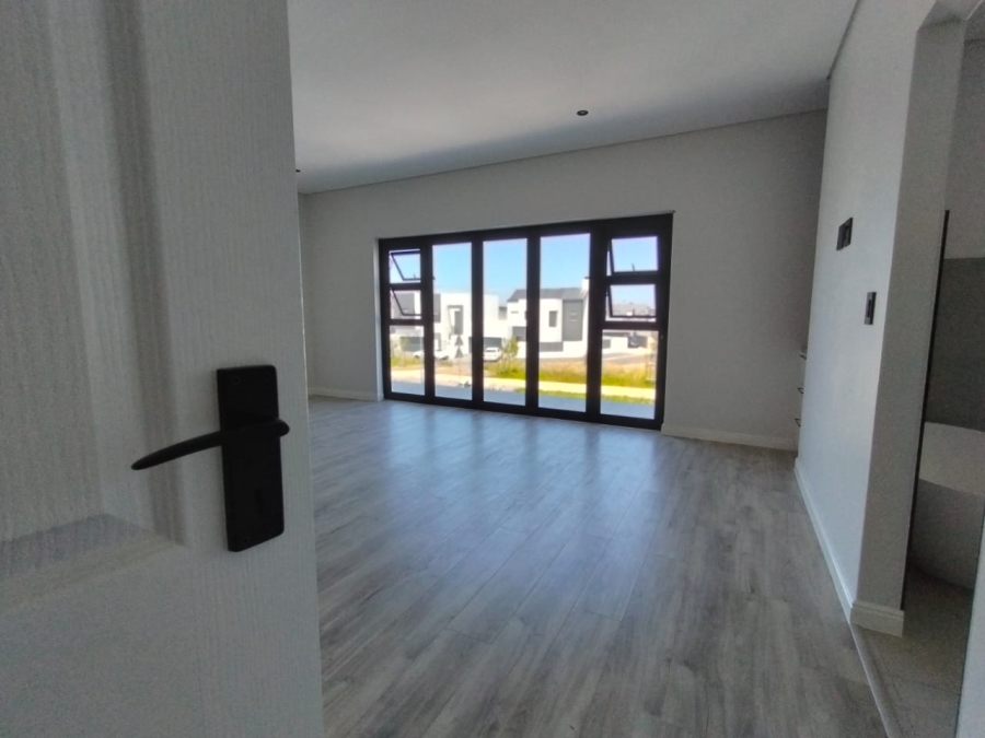 4 Bedroom Property for Sale in Sandown Western Cape